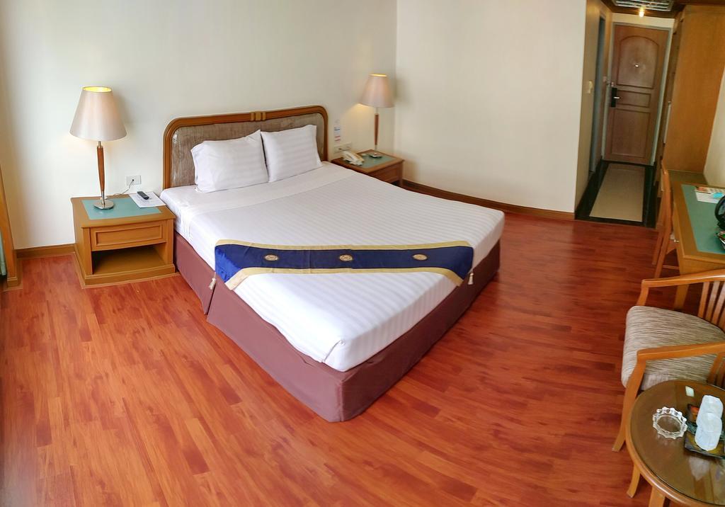 Grand Park Hotel Nakhon Si Thammarat Chambre photo