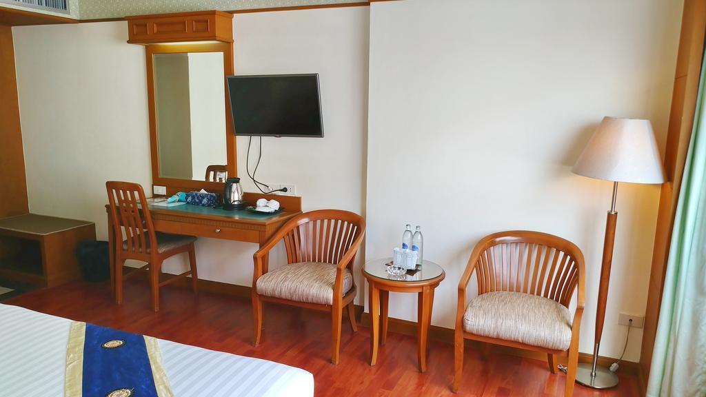 Grand Park Hotel Nakhon Si Thammarat Chambre photo